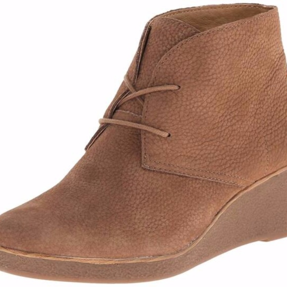 Lucky Brand Junes Wedge Bootie 8 - Picture 3 of 3